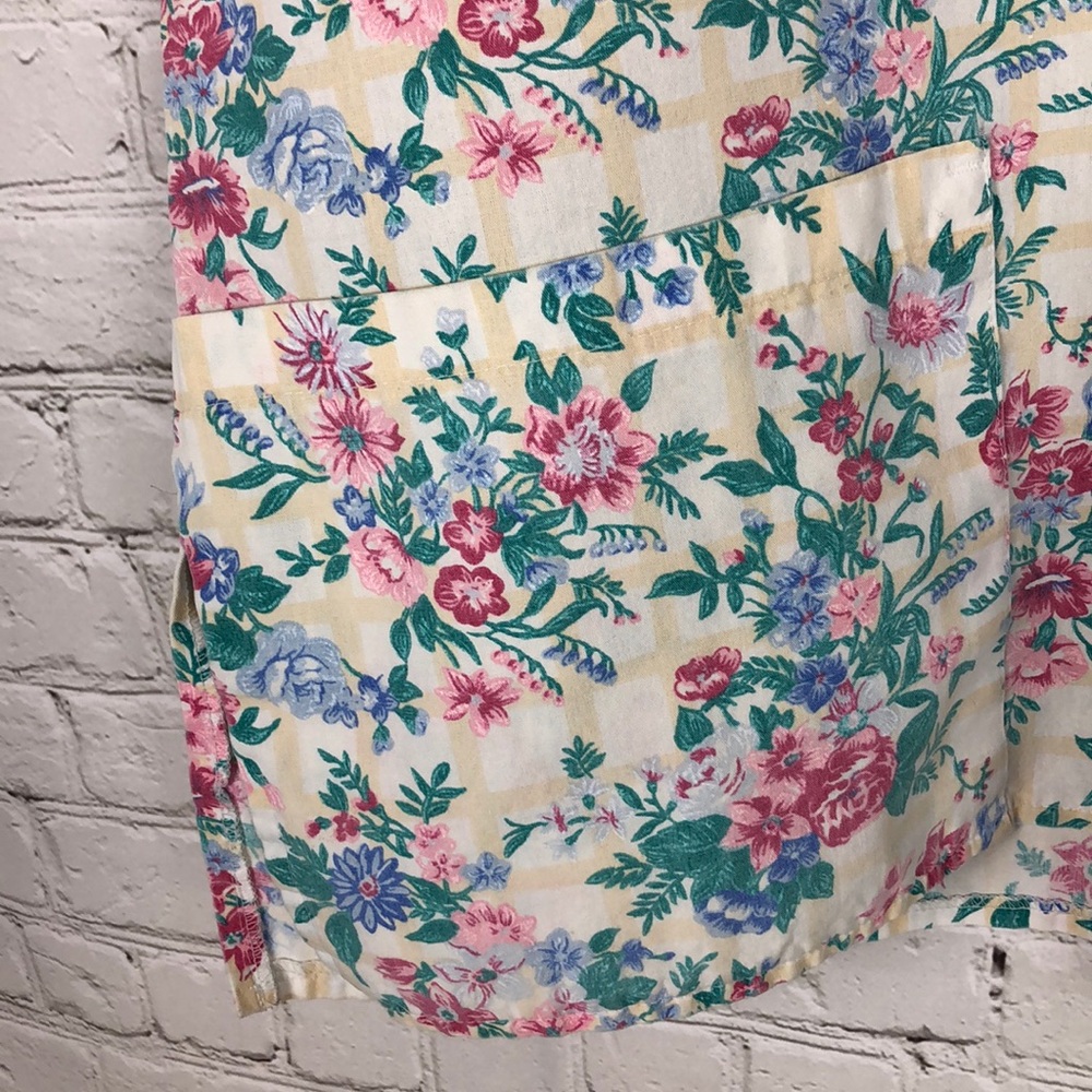 SCRUB TOP floral pattern - Picture 5 of 8